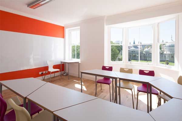 Англійська для всієї родини в Англії, Брайтон | Brighton Language College