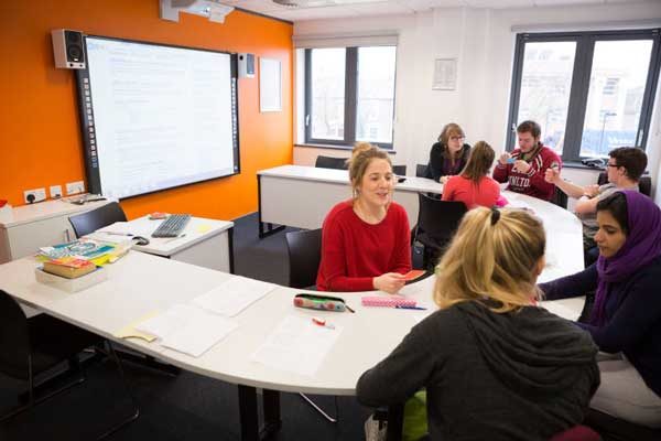 Курси англійської мови в Англії, Кембридж | EC Cambridge
