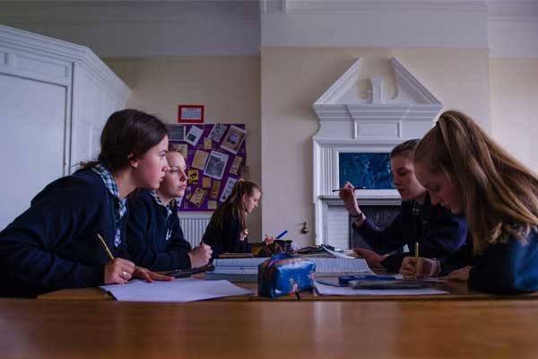 Академический английский в Англии, Литл-Несс | Adcote International Boarding School